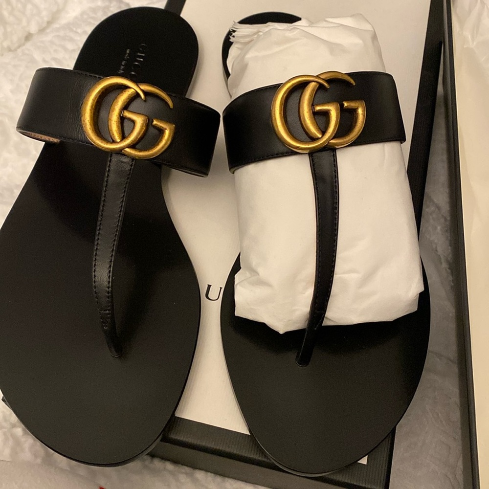 Gucci sandals 38